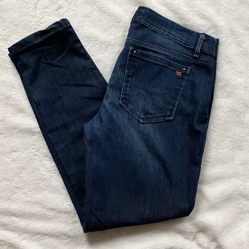 Joe’s Jeans Chelsea Skinny Leg Jeans Hoxten Wash Size 31 Petite Inseam